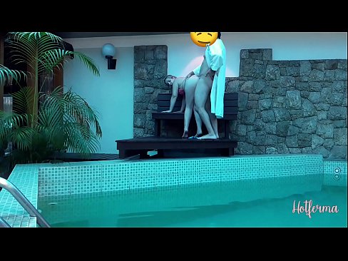❤️ Bos mengundang pelayan ke kolam renang, tetapi tidak bisa menahan panas ️❌ Video porno di porno id.virtsextor.ru ❤